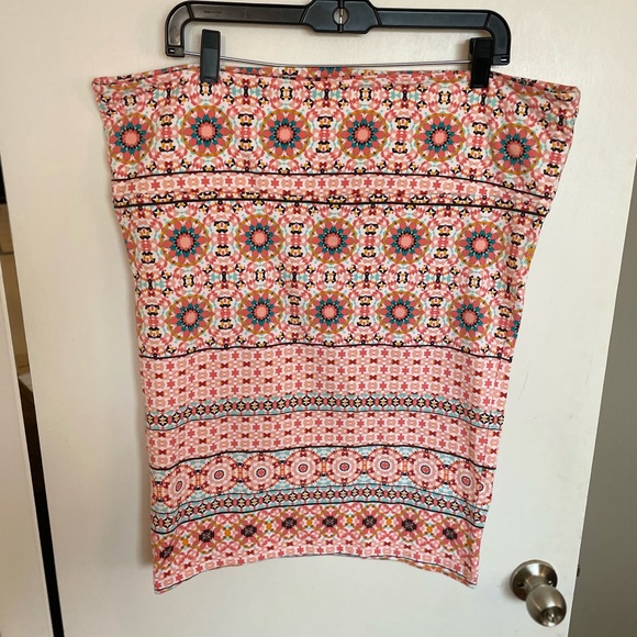 Torrid Mosaic Knit Fold Over Pencil Skirt - Size 2X - Picture 3 of 11